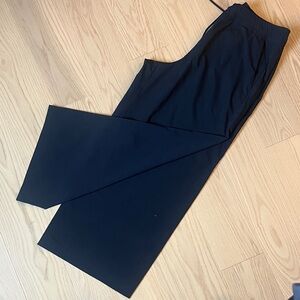 Athleta Midday Mid Rise Crop Pant